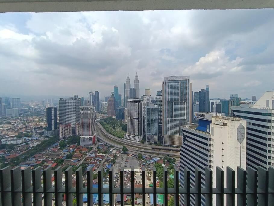 דירות קואלה לומפור Cl 30A Super Kl View Infinity Pool Klcc מראה חיצוני תמונה